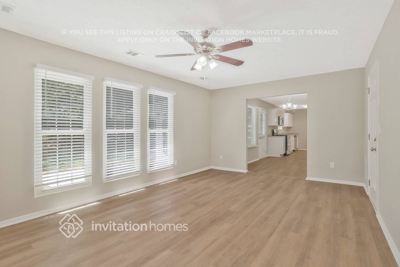 1141 Shady Creek Dr - Photo 5 of 27