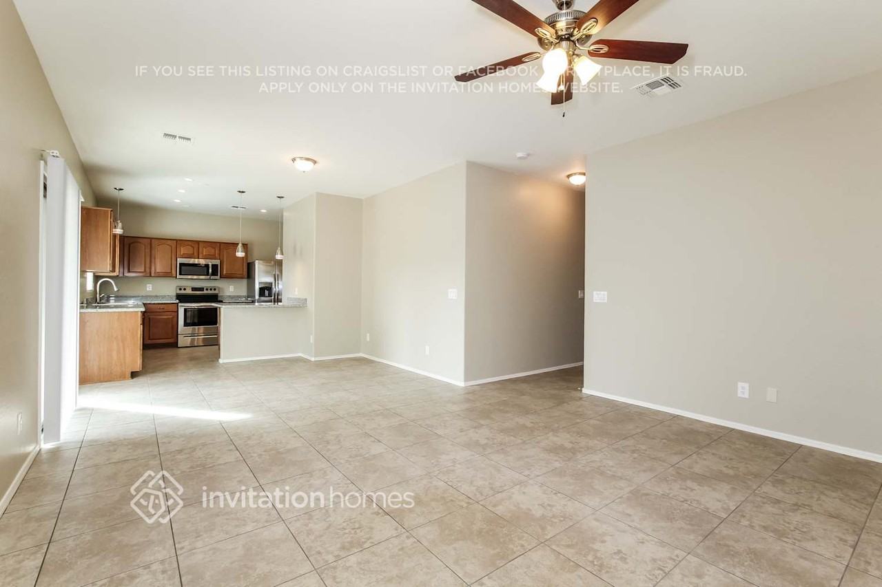 17263 W Acapulco Ln - Photo 5 of 20