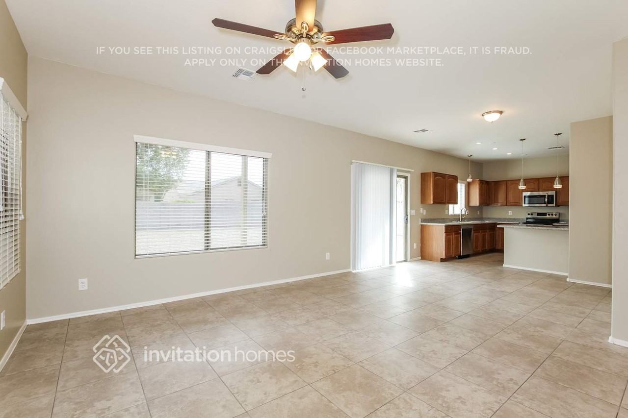 17263 W Acapulco Ln - Photo 6 of 20