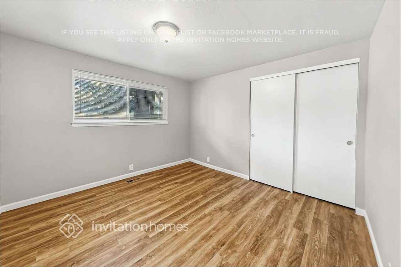 23922 99th Ave S - Photo 5 of 19