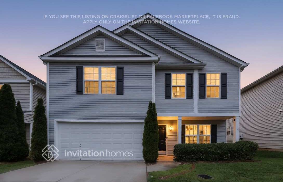 1719 Eastway Dr - Photo 4 of 22