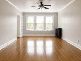 1214 W Rosemont Ave #3A - Photo 1 of 1