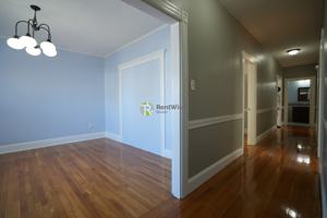 featured image of 129 Draper St #1