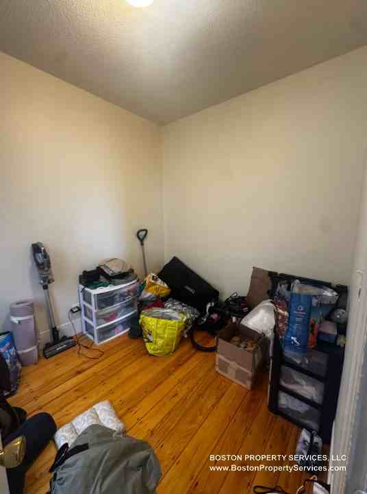 818 Parker St #2 - Photo 4 of 4