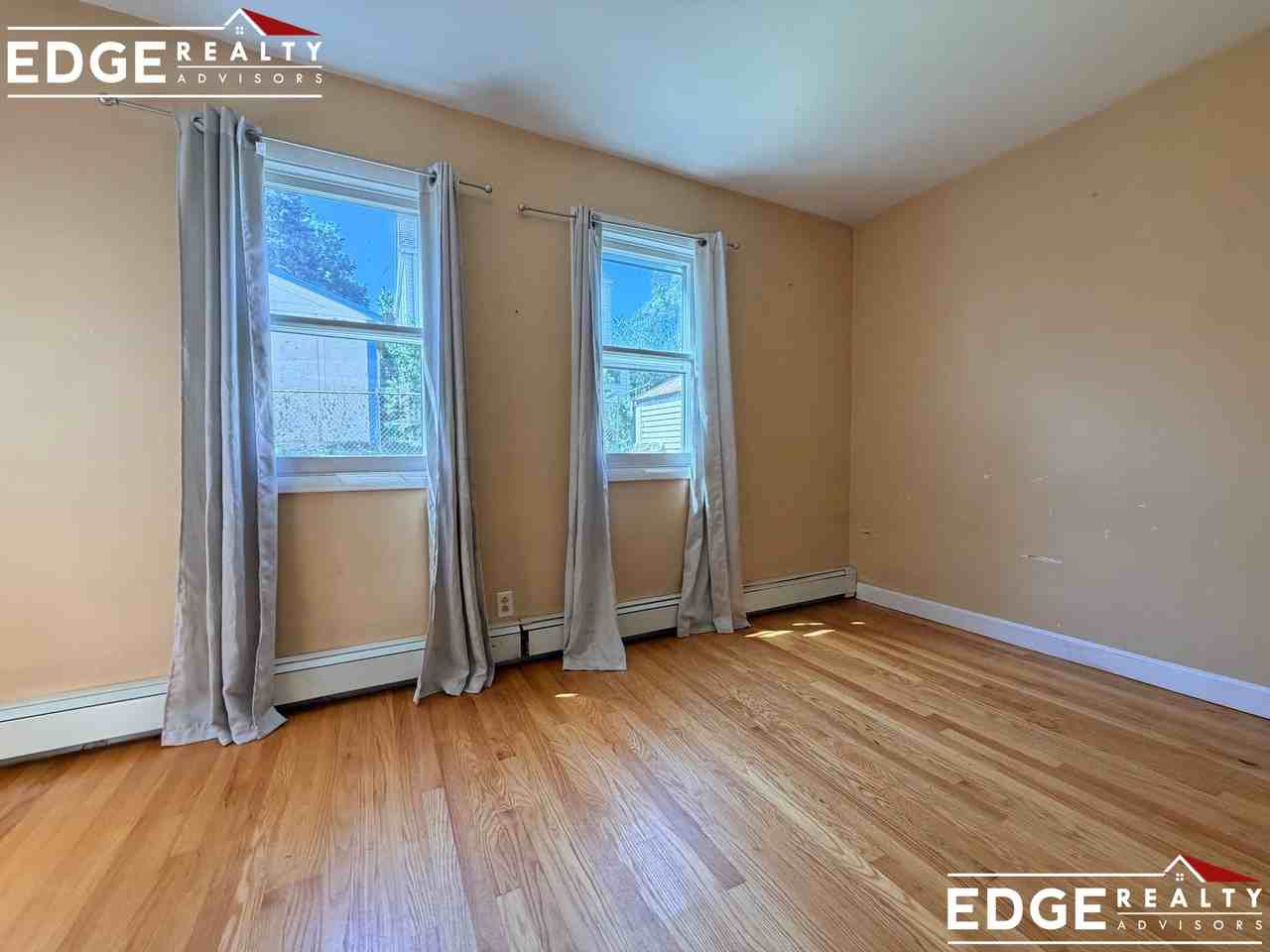 32 Harriet St - Photo 6 of 8
