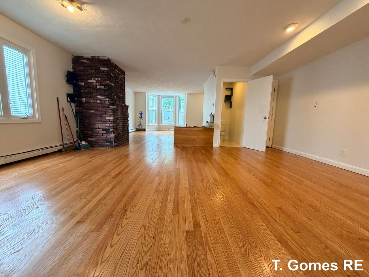 141 Bloomingdale St #1 - Photo 7 of 17