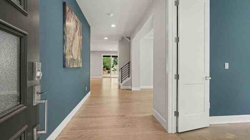 7226 Ne 129th St - Photo 5 of 39