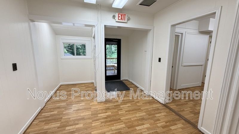 119 Newnan Rd - Photo 6 of 16
