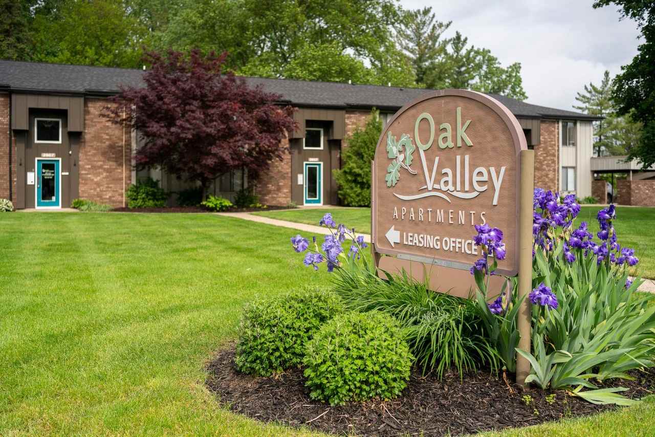 Oak Valley Apartments - Photo 4 of 40