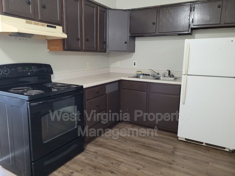 130 Elm St #2 - Photo 7 of 18