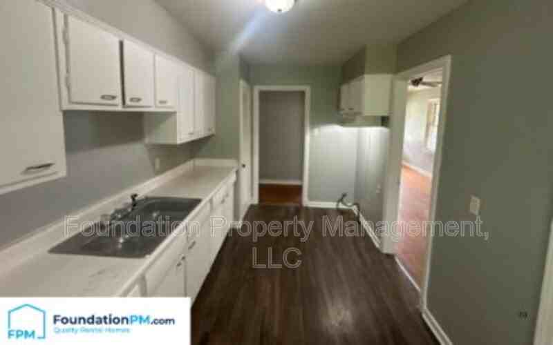 2324 Slocum Ave - Photo 4 of 18