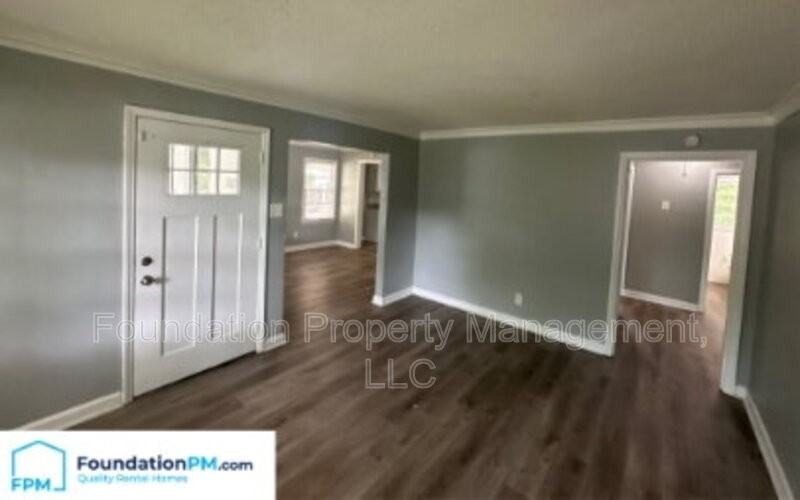 3076 Signal St - Photo 5 of 17
