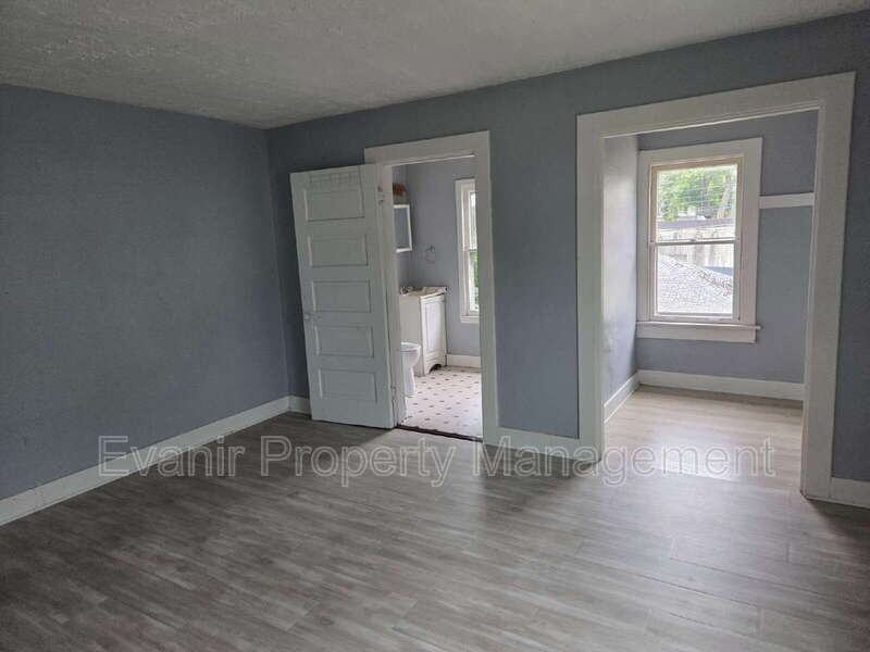 626 Pritz Ave - Photo 2 of 7