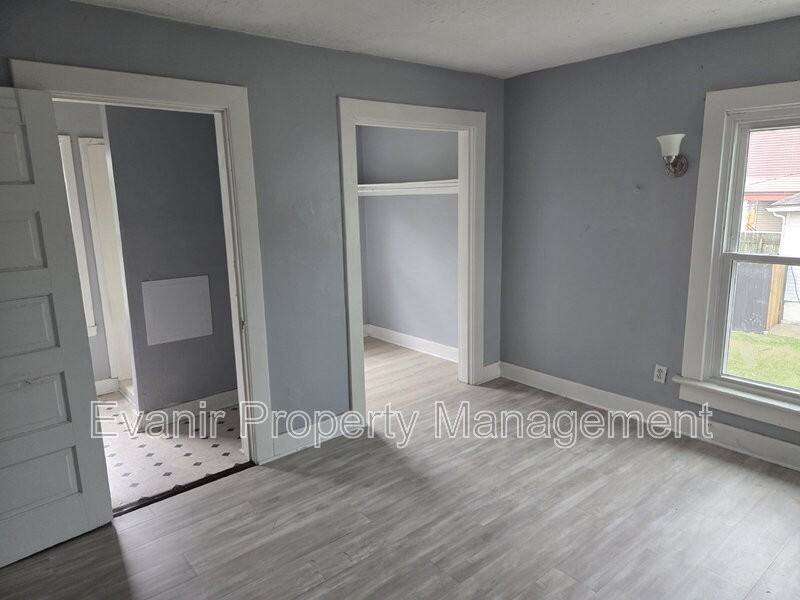 626 Pritz Ave - Photo 3 of 7