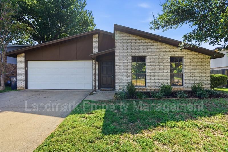 2711 Treeview Dr - Photo 5 of 28