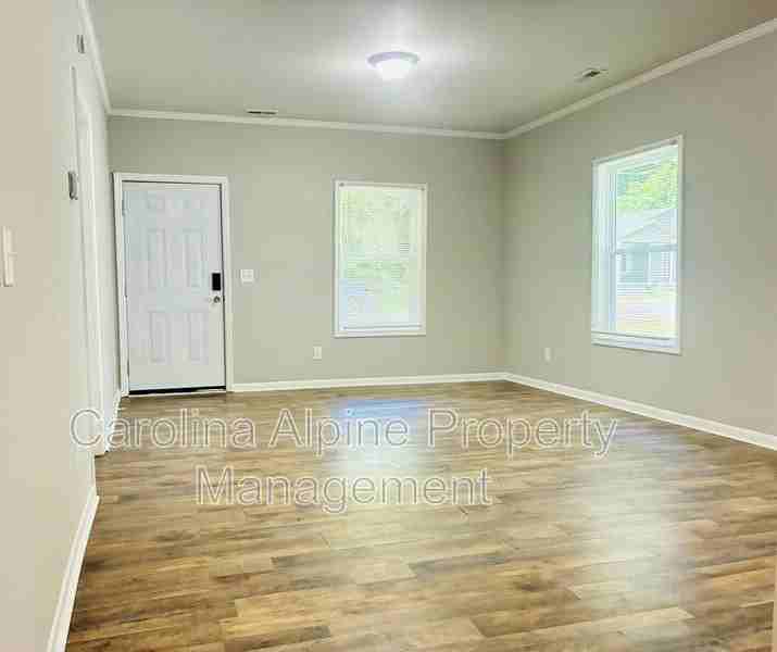 418 Orange St - Photo 4 of 19