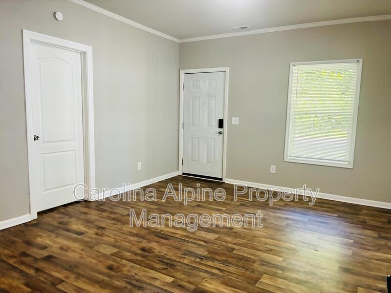 418 Orange St - Photo 5 of 19