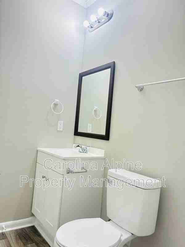 418 Orange St - Photo 7 of 19
