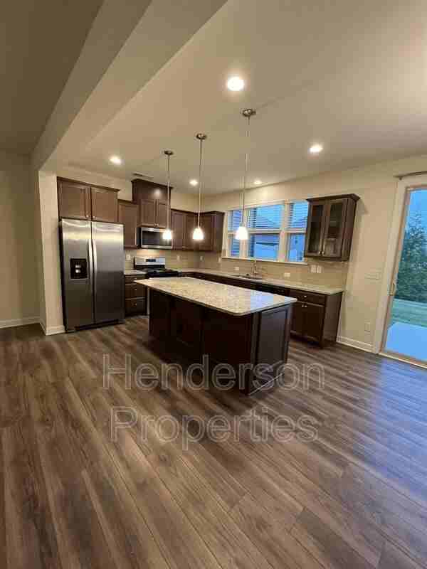 9254 Glenburn Ln - Photo 2 of 22