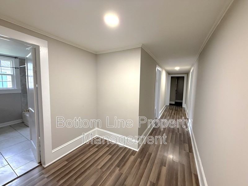 1429 W Horah St - Photo 6 of 16