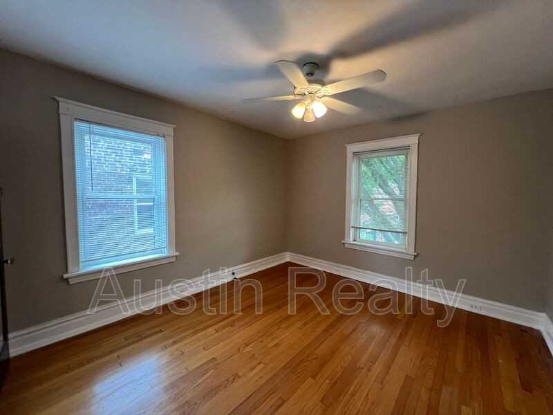 1101 Ralph Ter #A - Photo 5 of 12