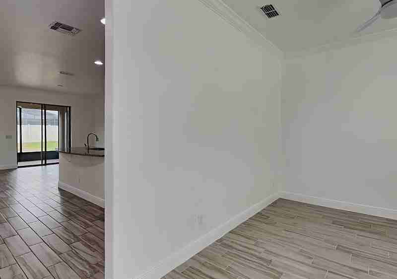 5283 Brydon Woods Cir - Photo 2 of 35