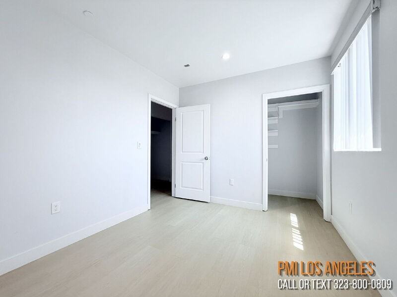 206 1/2 E 87th St - Photo 4 of 15