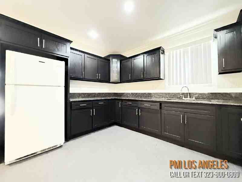 114 W 50th St - Photo 7 of 16