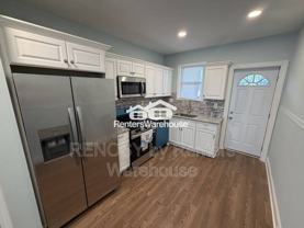 2033 N Fulton Ave - Photo 1 of 1