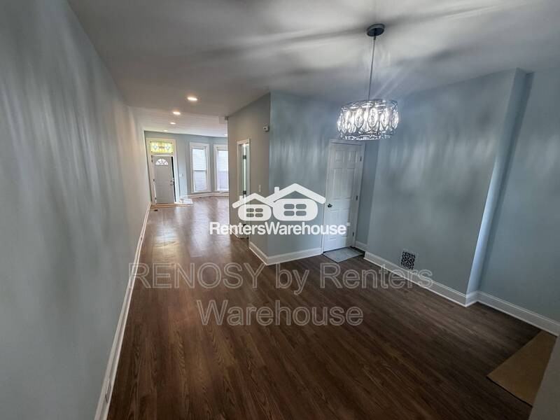 2033 N Fulton Ave - Photo 3 of 23