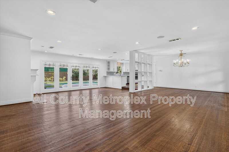 5804 Norway Rd - Photo 3 of 20