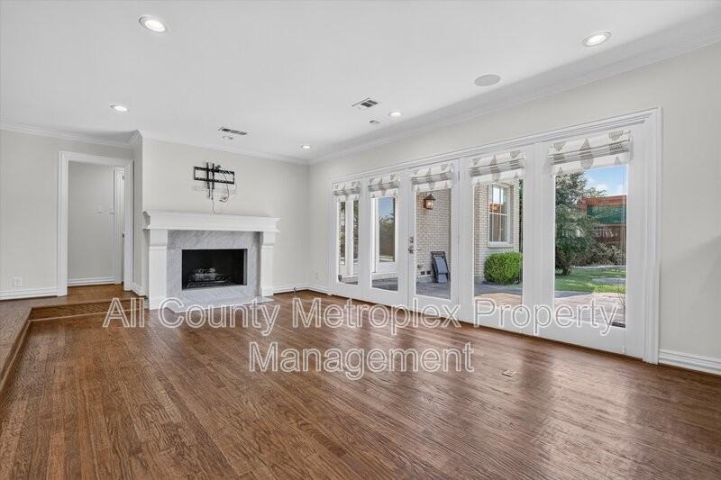 5804 Norway Rd - Photo 6 of 20