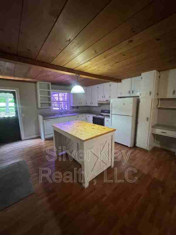 4878 Cottonport Rd - Photo 6 of 20