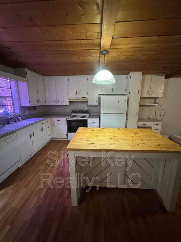 4878 Cottonport Rd - Photo 7 of 20