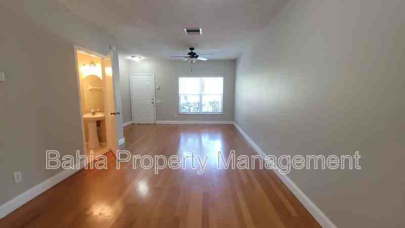 6235 Bayside Key Dr - Photo 4 of 16