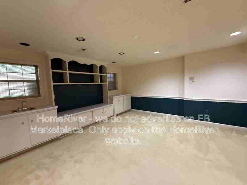 5834 Waterdale Ct - Photo 2 of 16