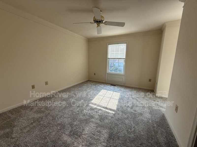 5834 Waterdale Ct - Photo 4 of 16