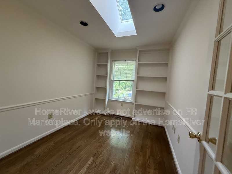 5834 Waterdale Ct - Photo 7 of 16