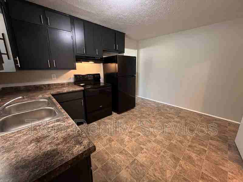 2601 E Bradbury Ave - Photo 7 of 15