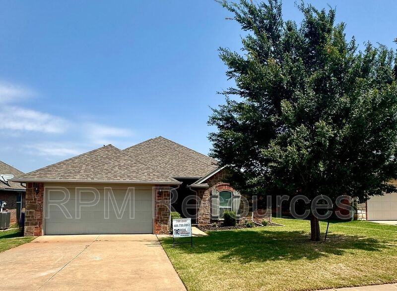 6705 Nw 159th St - Photo 3 of 26