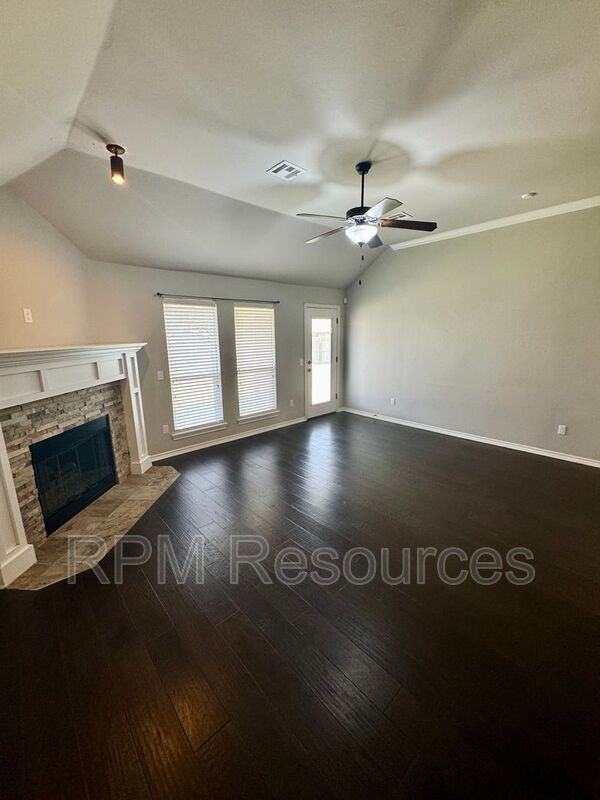 6705 Nw 159th St - Photo 7 of 26