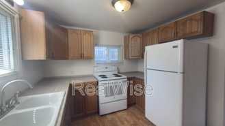 205 S Pine St - Photo 1 of 1