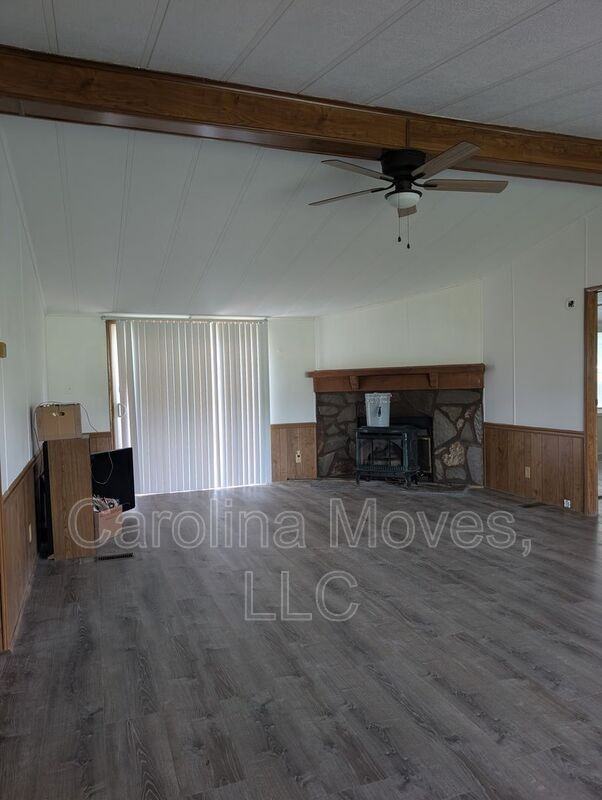 220 Farrs Rd - Photo 3 of 18