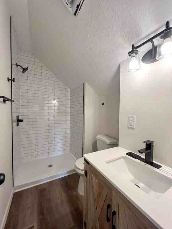 927 S Champion Ave - Photo 4 of 26