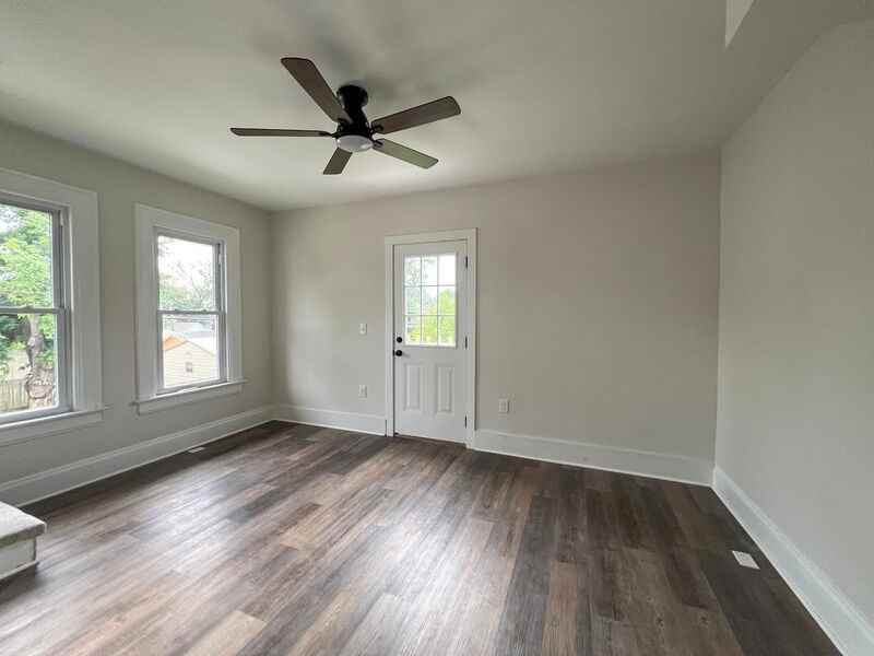 927 S Champion Ave - Photo 5 of 26