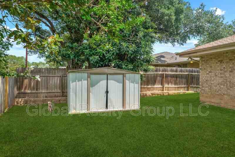 6015 Windhaven Dr - Photo 5 of 34