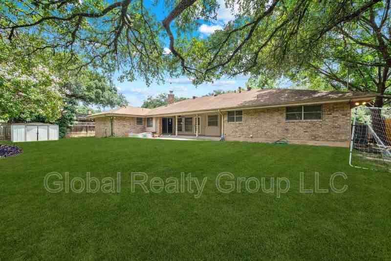 6015 Windhaven Dr - Photo 6 of 34