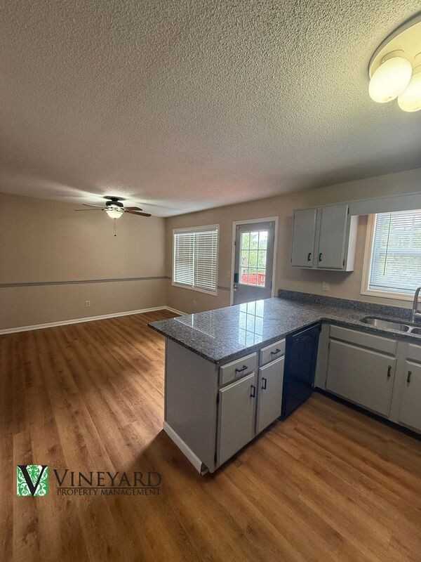 6065 Sand Wedge Cir Nw - Photo 4 of 14