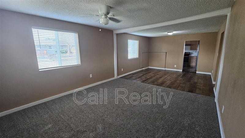 2903 N Smith St - Photo 4 of 27
