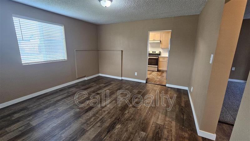 2903 N Smith St - Photo 6 of 27